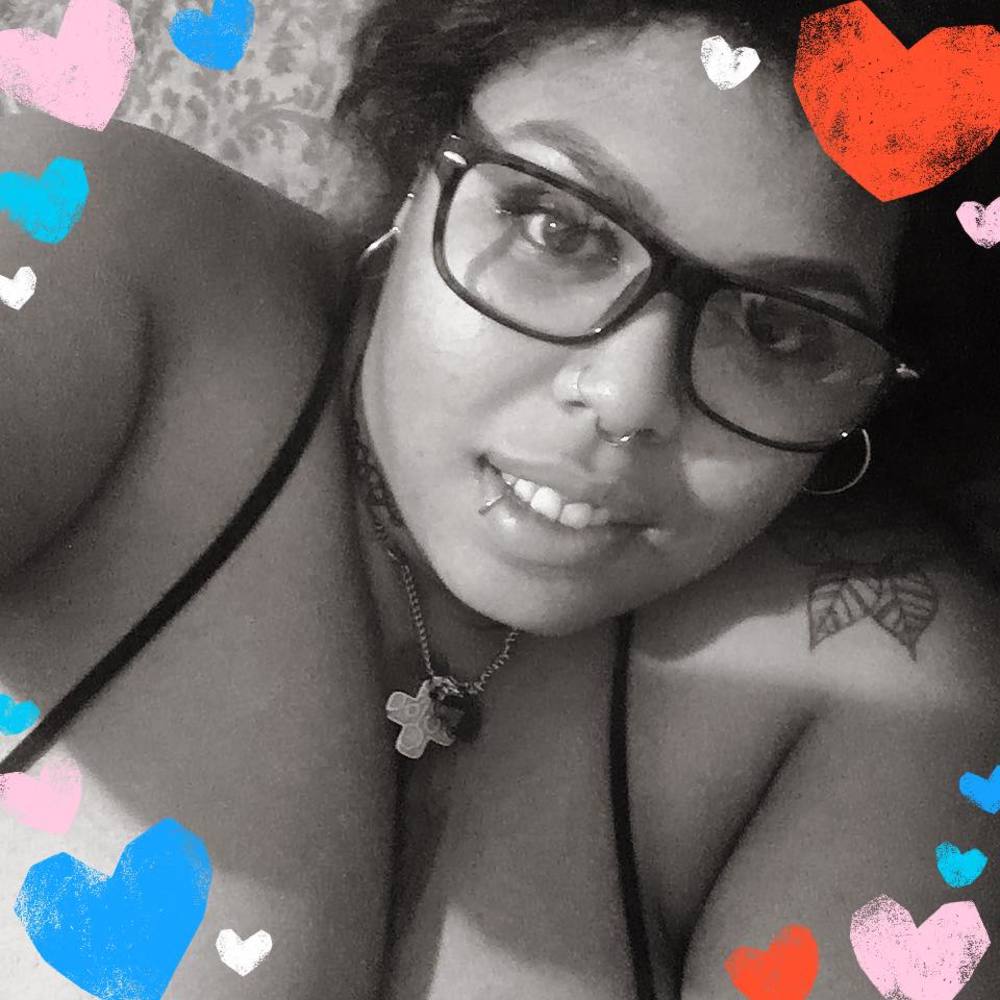 Meet your Posher, Justina